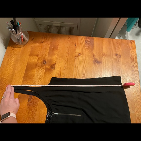 Black Express Tank Top - Picture 3 of 3